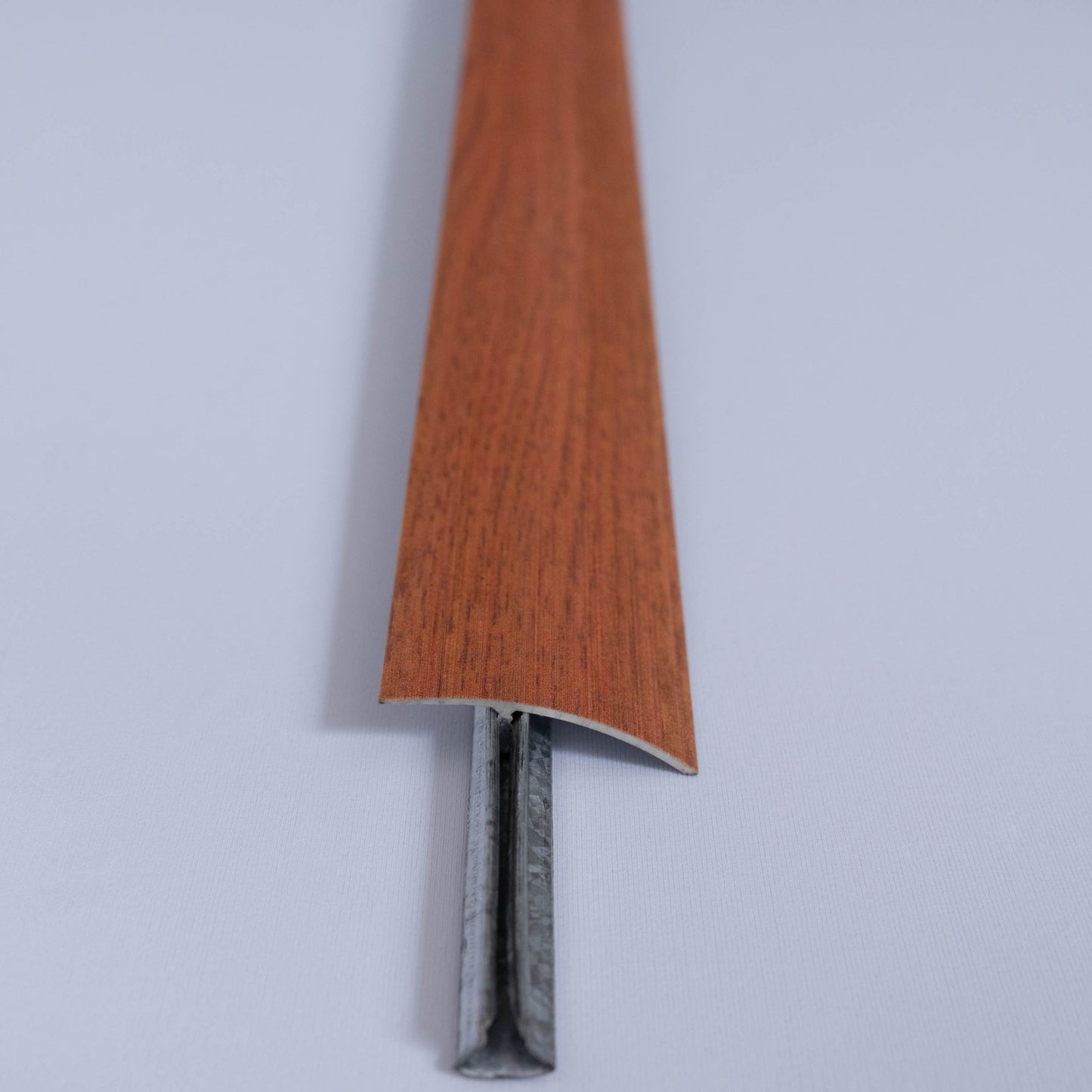 Perfil Redutor Laminado 8 mm Com Base Jequitibá - 2100mm Alumínio