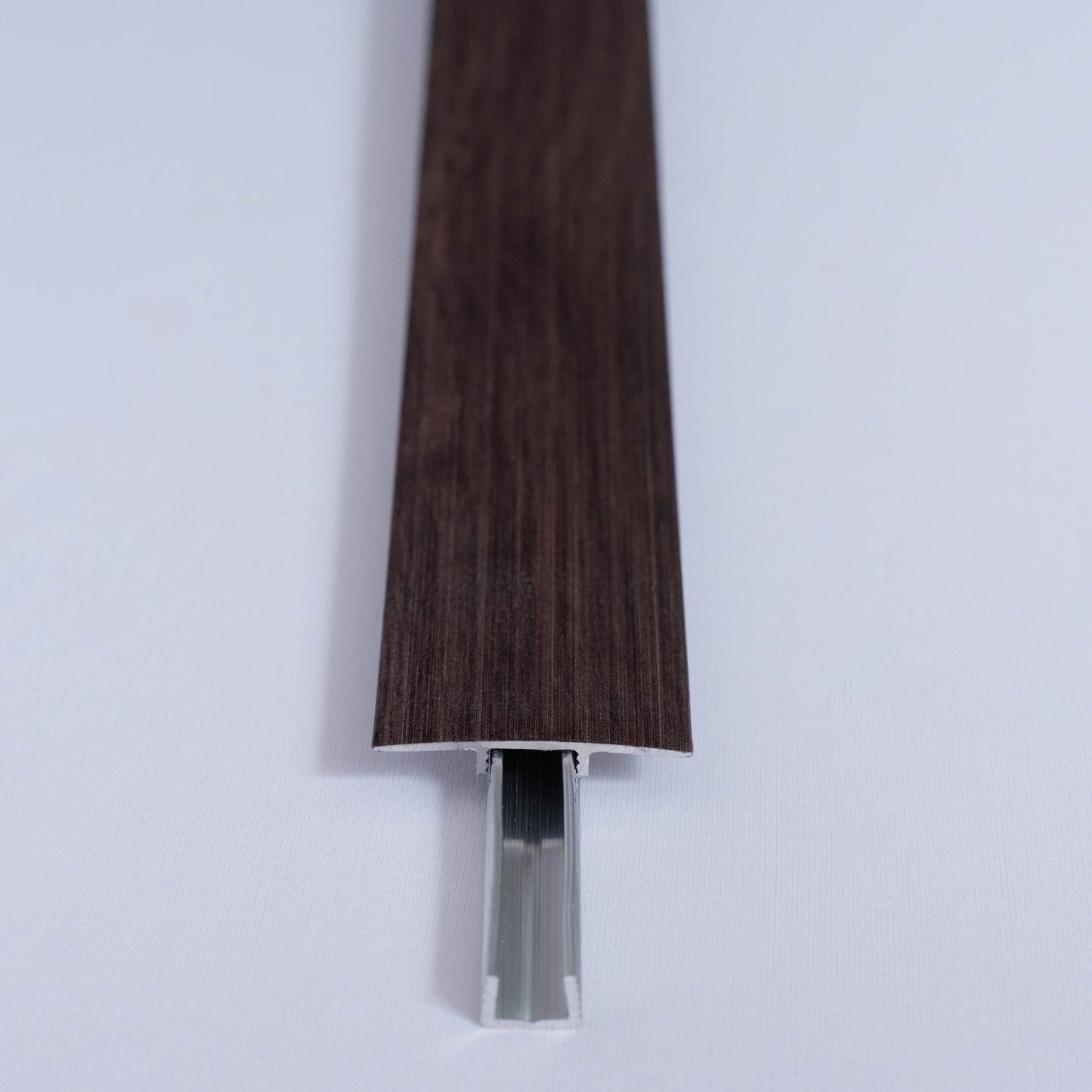 Perfil de Transição Vinílico Moderno - 2400 MM - Com Base Alumínbio