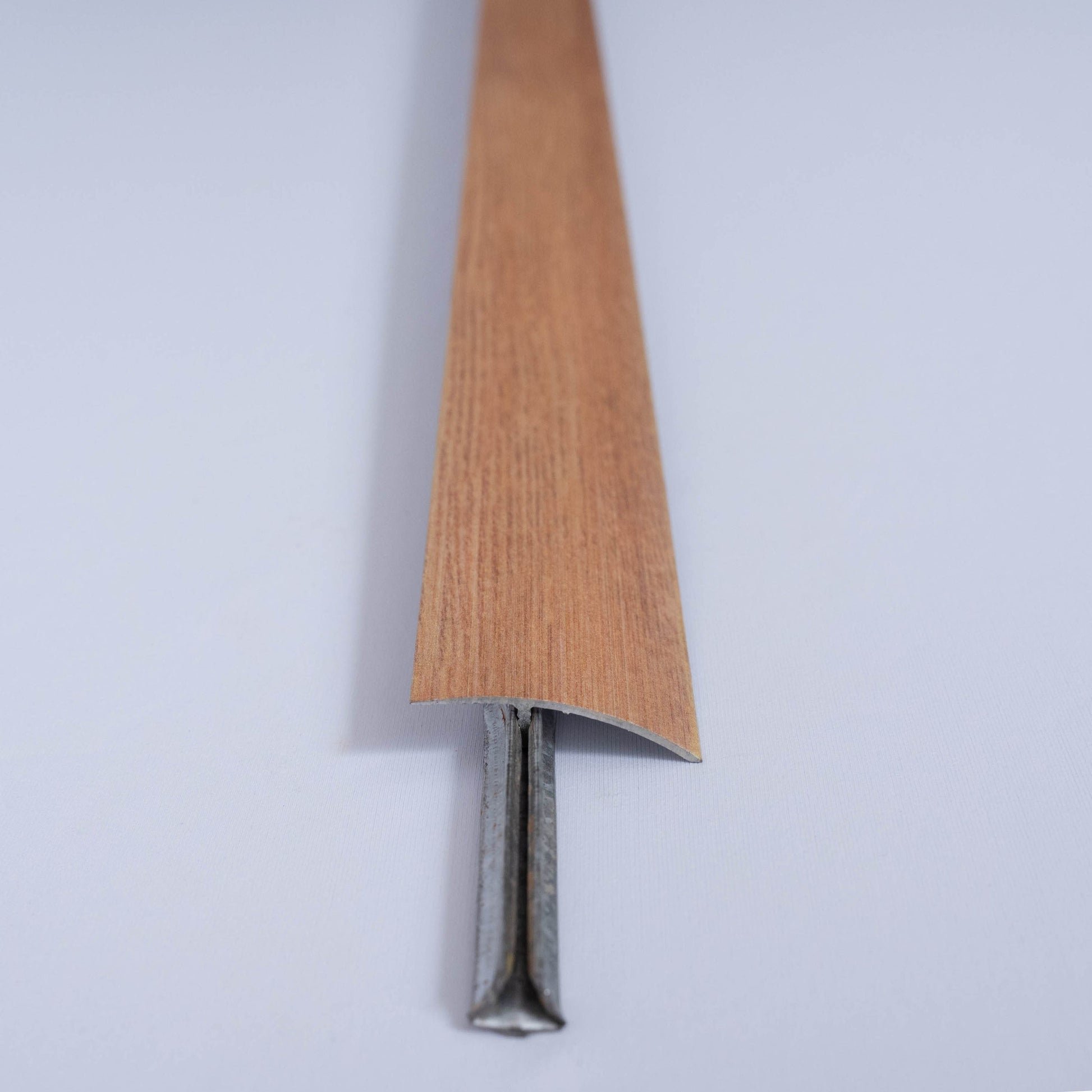 Perfil redutor laminado 8mm Tauari DesignFloor - acabamento alumínio 2100mm
